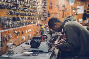 Read more about the article Autosleutel bijmaken met afstandsbediening: snel weer veilig de weg op
