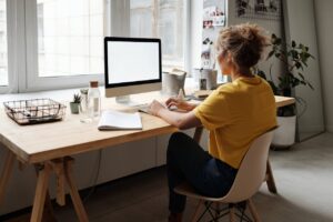 Read more about the article Ergonomische bureaustoelen voor een gezonde houding